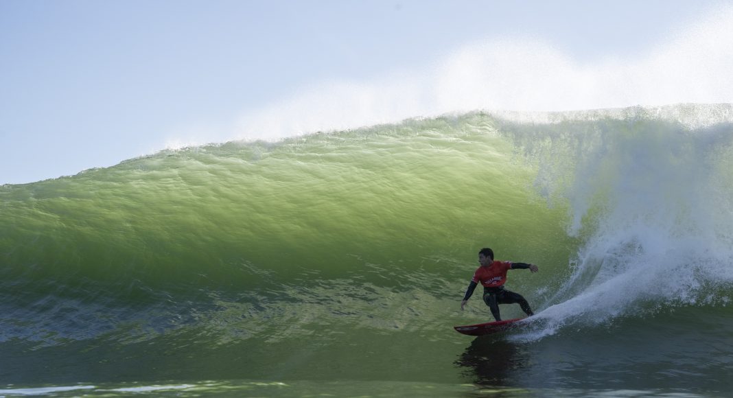 Bruno Santos, Capítulo Perfeito powered by Billabong, Carcavelos, Portugal. Foto: Henrique Saraiva.