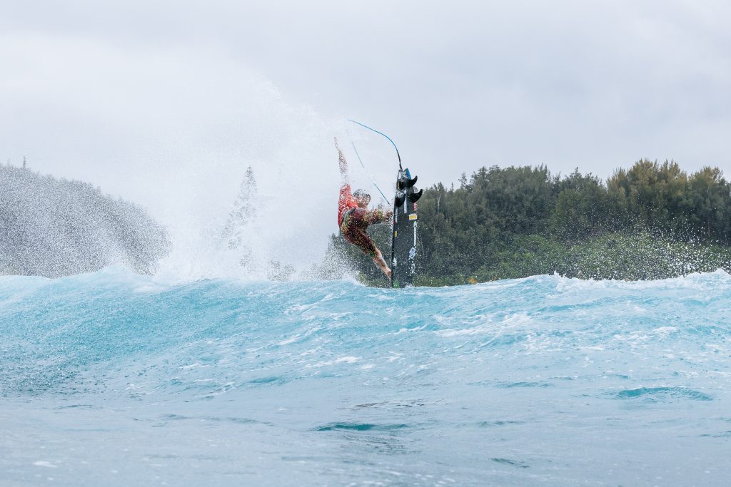 Filipe Toledo vence pela primeira fase e garante participação no Round 3 do Pipe Pro 2025.