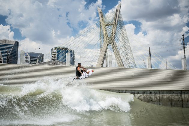 Italo Ferreira, São Paulo Surf Club, São Paulo (SP). Foto: Marcelo Maragni.