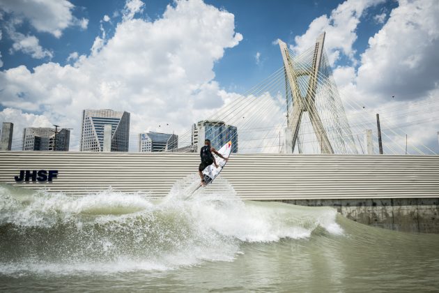 Italo Ferreira, São Paulo Surf Club, São Paulo (SP). Foto: Marcelo Maragni.