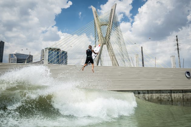 Italo Ferreira, São Paulo Surf Club, São Paulo (SP). Foto: Marcelo Maragni.