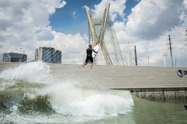 Italo Ferreira, São Paulo Surf Club, São Paulo (SP). Foto: Marcelo Maragni.
