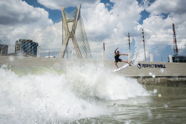 Italo Ferreira, São Paulo Surf Club, São Paulo (SP). Foto: Marcelo Maragni.