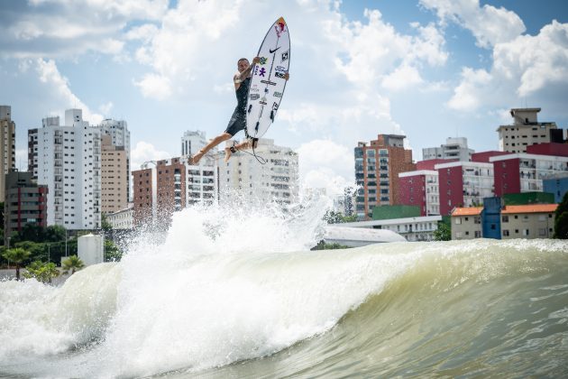 Italo Ferreira, São Paulo Surf Club, São Paulo (SP). Foto: Marcelo Maragni.