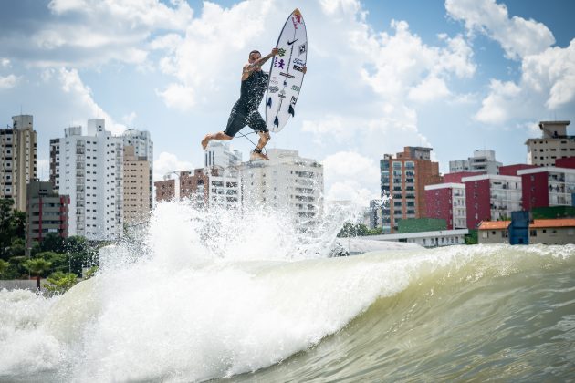 Italo Ferreira, São Paulo Surf Club, São Paulo (SP). Foto: Marcelo Maragni.