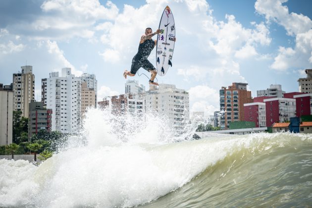 Italo Ferreira, São Paulo Surf Club, São Paulo (SP). Foto: Marcelo Maragni.