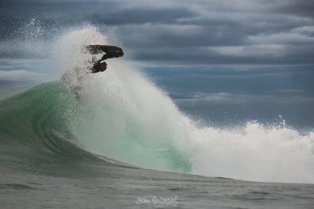 Lucas Nogueira, Bancada D2, Praia da Costa, Vila Velha (ES). Foto: Heriberto Simões.