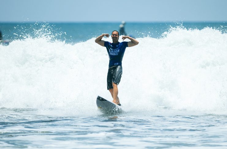Safari nas ondas de El Salvador