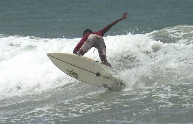 Leonaldo Matheus, Surf Kids, Geração Futuro 2025, Praia do Borete, Porto de Galinhas (PE). Foto: Alexandre Gondim.