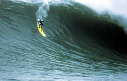 Carlos Burle explica para Veja a adrenalina do surf