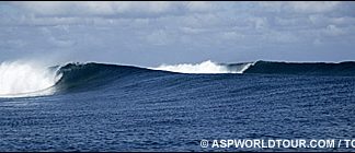 Sinal amarelo para o Quiksilver Pro em Fiji