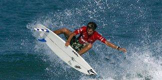 Imbituba Surf Pro rola na praia da Vila (SC)