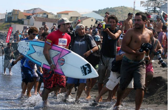 Willian Cardoso, Azores Island Pro 2009, Portugal. Foto: Aquashot / Aspeurope.com.