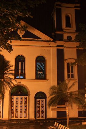 Centro, Ubatuba (SP). Foto: Aleko Stergiou.