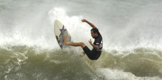 Barreto defende a ponta