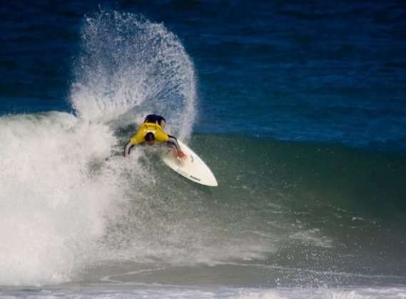 Heloy Júnior, SuperSurf Internacional 2010, Santinho, Florianópolis (SC). Foto: Rogério Monteiro.