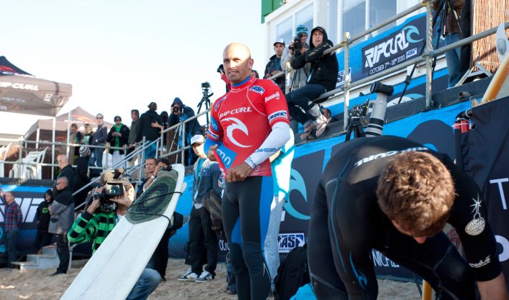 Kelly Slater, Rip Curl Pro 2010, Supertubos, Portugal. Foto: © ASP / Cestari. Foto: Vinicius Ferreira.