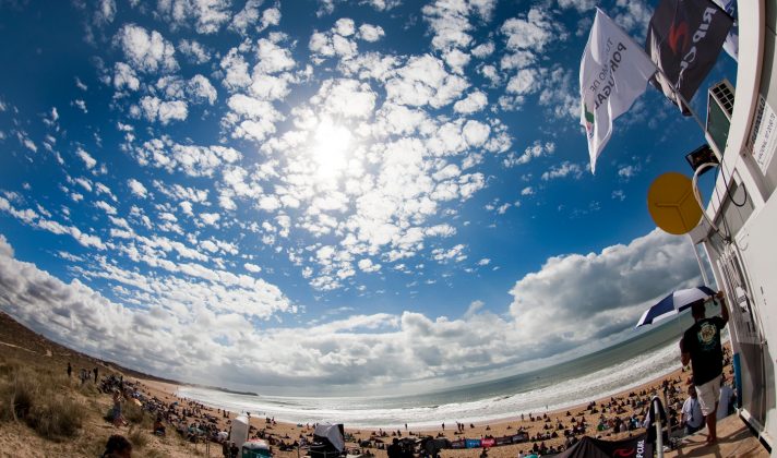 Rip Curl Pro 2010, Supertubos, Portugal. Foto: © ASP / Cestari. Foto: Vinicius Ferreira.