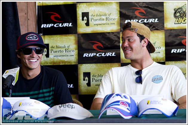 Dylan Graves e Jordy Smith, Rip Curl Pro Search 2010, Middles, Porto Rico. Foto: Carlos Infante.