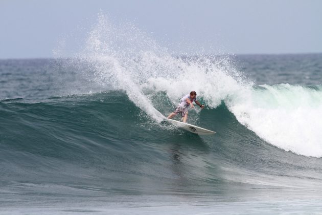 Rodrigo Dornelles, Reef Hawaiian Pro 2010, Haleiwa, Hawaii. Foto: Bruno Lemos / Lemosimages.com.