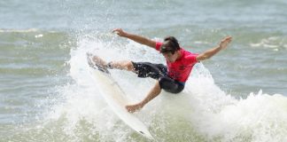 Matheus Navarro vence em Barra Velha (SC)