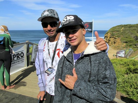 Cleiton Silva e Devid Silva, Rip Curl Pro 2011, Bells Beach, Austrália. Foto: Fernando Iesca.