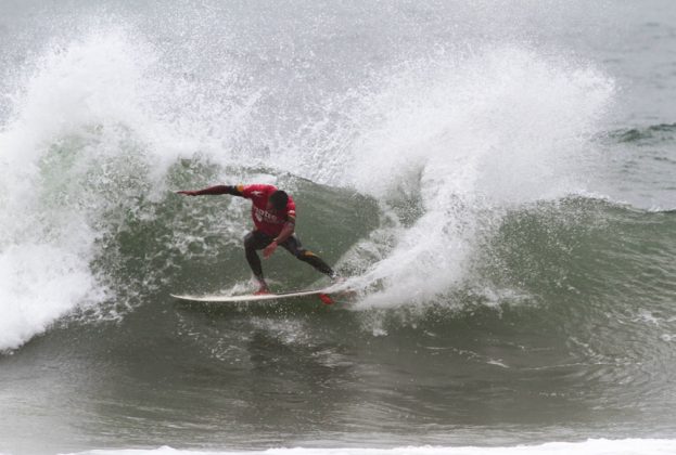 Messias Felix, Arnette Matte Leão Rio Surf Pro 2011, São Conrado (RJ). Foto: Daniks Fischer.