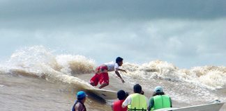 Amapá finaliza brasileiro de surf na Pororoca