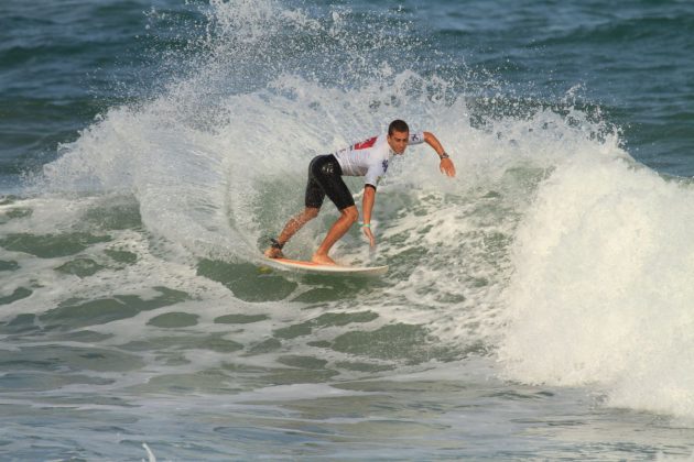 Rafael Spitaletti, Quiksilver Universitário 2012, Itamambuca, Ubatuba (SP). Foto: Akiwas.