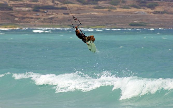 Stephan Figueiredo2, Kailua, ilha de Oahu, Hawaii. Foto: Carlos Eduardo Davoli.