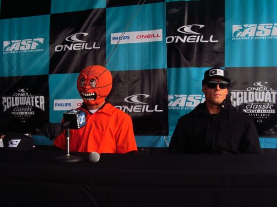 John Florence e Mick Fanning, O'Neill Cold Water Classic 2012, Steamer Lane (EUA). Foto: Redação Fluir.