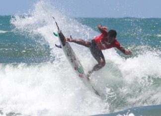 Wesley treina na Califórnia (EUA)