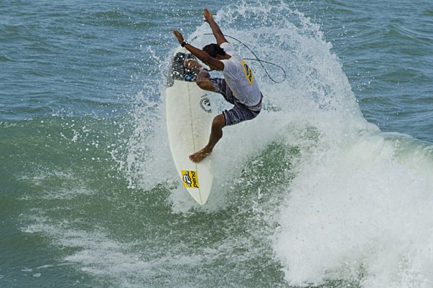 Michael Rodrigues, Pena Nordeste Amador 2012, Baía Formosa (RN). Foto: Taiu Bueno.