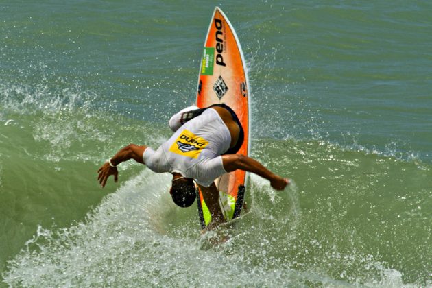 Saulo Carvalho, Pena Nordeste Amador 2012, Baía Formosa (RN). Foto: Taiu Bueno.