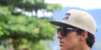 Medina acerta com Oakley