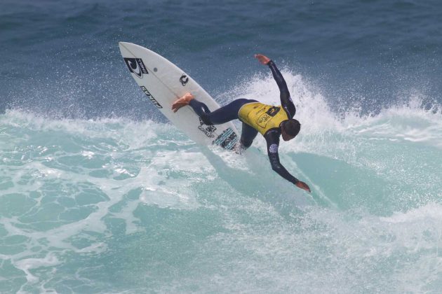 Igor Moraes, Rip Curl Grom Search 2013, Itaúna, Saquarema (RJ). Foto: Silvia Winik / FMA Notícias.