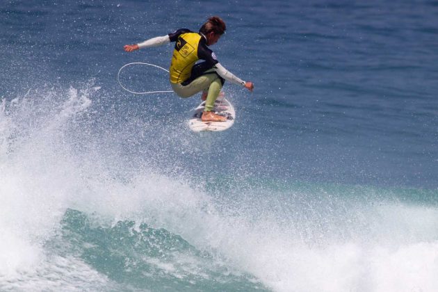 Vitor Mendes, Rip Curl Grom Search 2013, Itaúna, Saquarema (RJ). Foto: Silvia Winik / FMA Notícias.