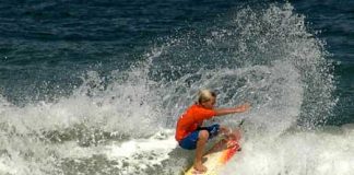 Praia do Tombo recebe LuiLui Guarujaense