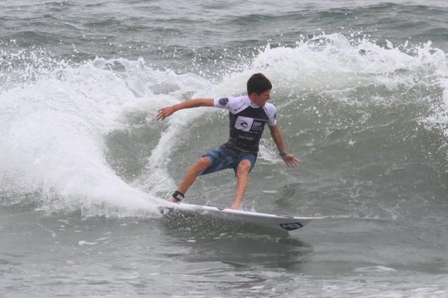 Leo Guimarães, Rip Curl Grom Search 2013, praia do Tombo, Guarujá (SP). Foto: Nancy Geringer.