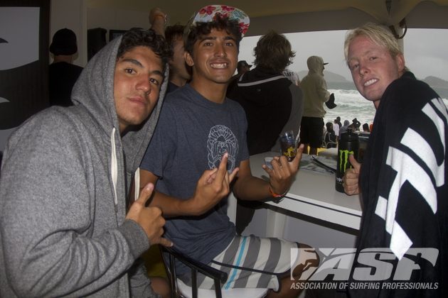 Gabriel Medina, Miguel Pupo e Nat Young, Billabong Rio Pro 2013, Barra da Tijuca (RJ). Foto: © WSL / Smorigo.