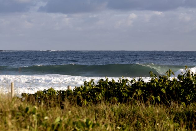 A direita do pico ao lado do palanque, sempre melhor  . Foto: Mario Tetto.