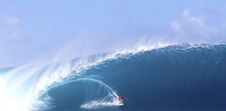 Guerreiro em Teahupoo