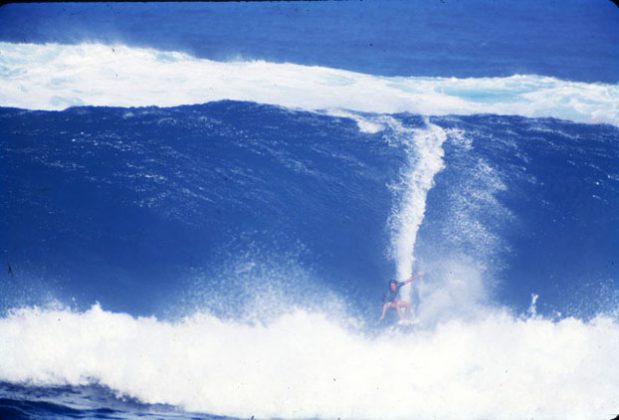 Otávio Pacheco, backdoor pipeline, Hawaii, . Foto: Gordinho.