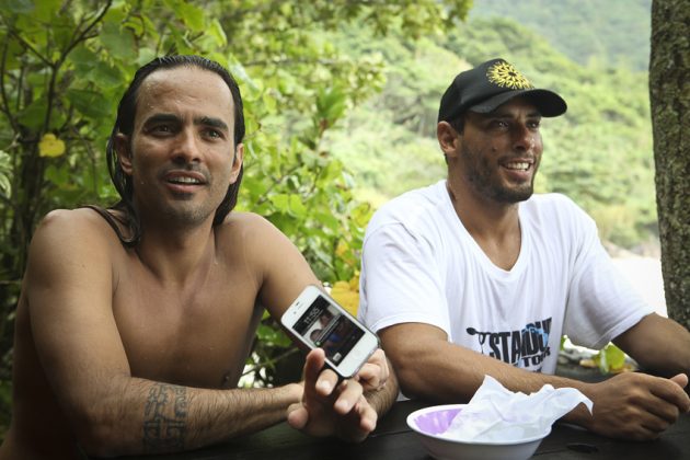 Eduardo Bagé e Thiago Mariano, Prainha (RJ), . Foto: Surie Miranda.