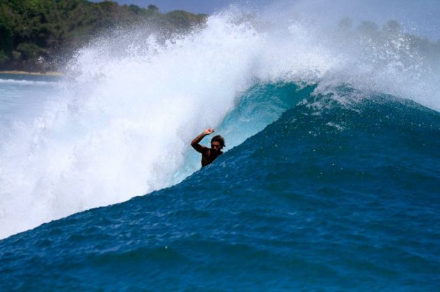 Paulo Imbica, G-Land, Indonésia. Foto: Arquivo pessoal.