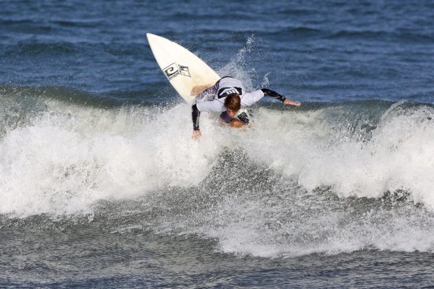 Matheus Dutra, Hang Loose Surf Attack 2013, Quebra-Mar, Santos (SP). Foto: Icaro Ronchi.