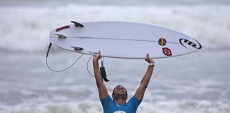 Galini vence no Guarujá (SP)