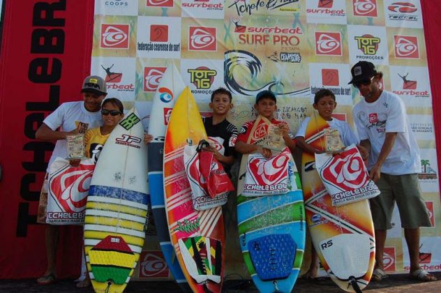 Pódio Infantil, Tchele Brow Surfbeat Surf Pro 2013, praia da Taíba, São Gonçalo do Amarante (CE). Foto: Lima Jr / Cearasurf.com.br.