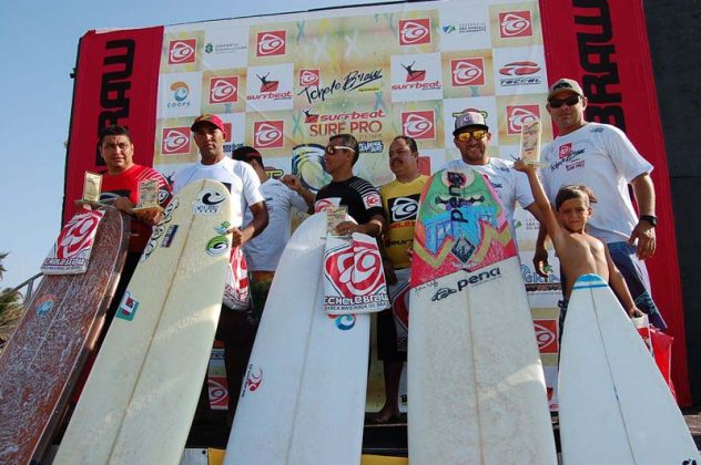 Pódio Longboard, Tchele Brow Surfbeat Surf Pro 2013, praia da Taíba, São Gonçalo do Amarante (CE). Foto: Lima Jr / Cearasurf.com.br.