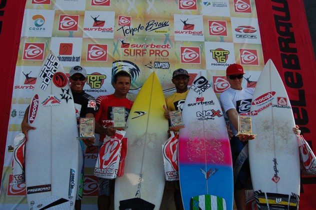 Pódio Master, Tchele Brow Surfbeat Surf Pro 2013, praia da Taíba, São Gonçalo do Amarante (CE). Foto: Lima Jr / Cearasurf.com.br.